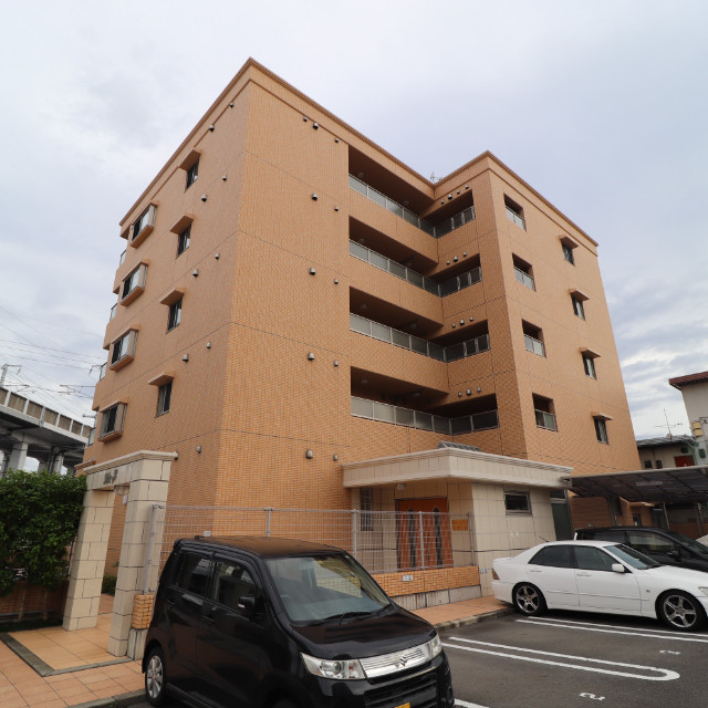 【Ｓｉｄｅ－Ｓ】/岡山市北区南方４丁目 / 法界院駅 / オール電化物件◎　　生活スペースを分けたい方におすすめの物件です！