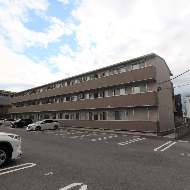 【フィロス　Ａ棟】/ 岡山市北区中仙道 / 北長瀬駅 / 1LDK / “帰りたくなる”を叶える、快適空間