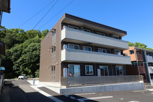 【メゾン・ベル・フルール】/ 岡山市北区西崎本町/ 備前三門駅 / 1LDK / 駅近×静かな住環境、理想のバランス住戸